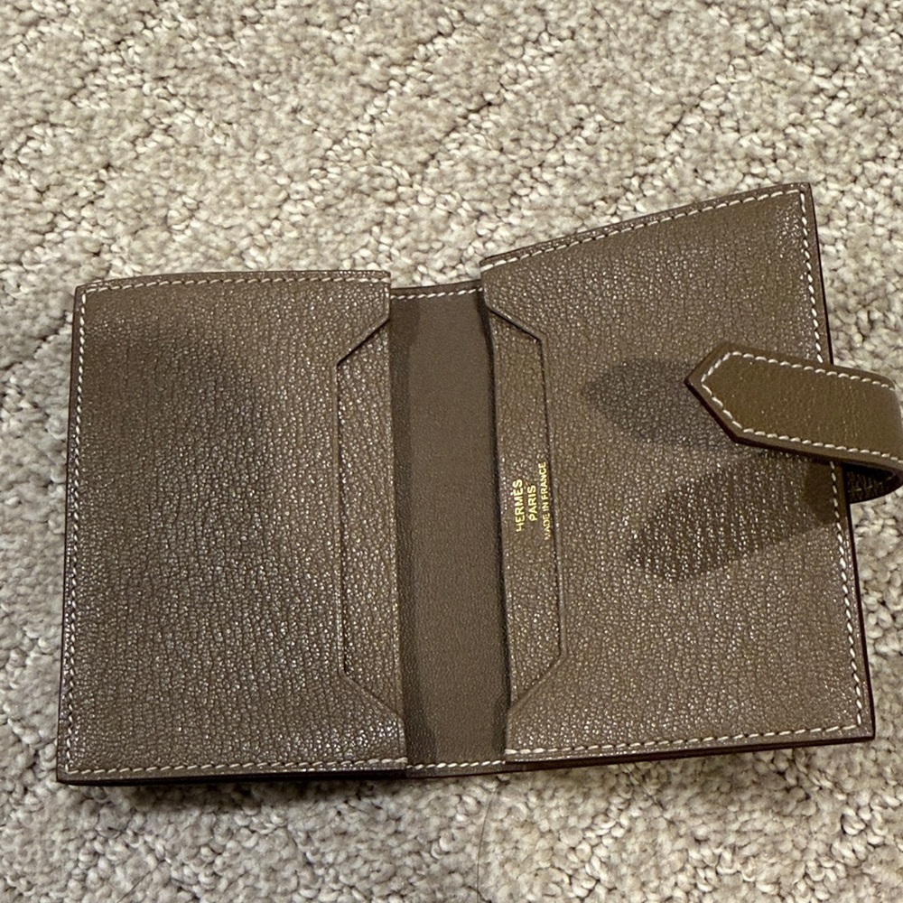 Hermes Bearn cardholder Etoupe Gold Hardware - Picture 3 of 4